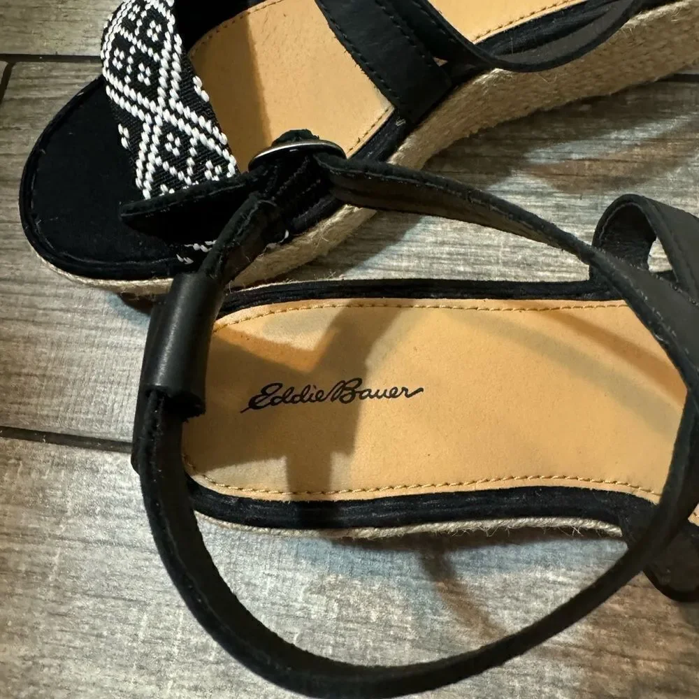 NWOT Eddie Bauer Sandals